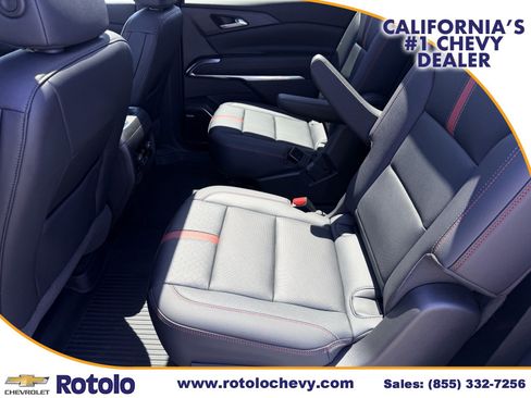 Used 2024 Chevrolet Traverse RS w/ LPO, Floor Liner Package AWD/4WD image 15