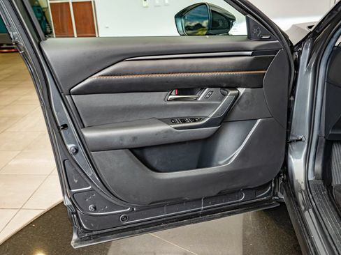 Used 2024 MAZDA CX-50 AWD 2.5 S w/ Premium Plus Pkg image 18