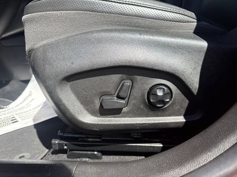 Used 2016 Jeep Renegade Limited AWD/4WD image 30