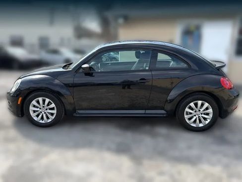Used 2015 Volkswagen Beetle 1.8T FWD image 2