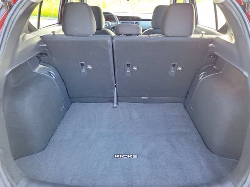 Used 2023 Nissan Kicks SV FWD image 10