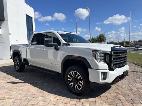 Used 2021 GMC Sierra 2500 AT4 w/ AT4 Preferred Package image 8
