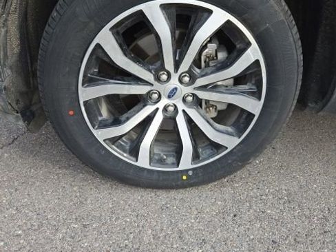 Used 2025 Ford Explorer ST-Line image 7