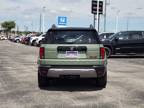 Certified 2026 Honda Passport TrailSport Elite image 8