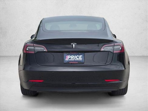 Used 2019 Tesla Model 3 Mid Range RWD image 6