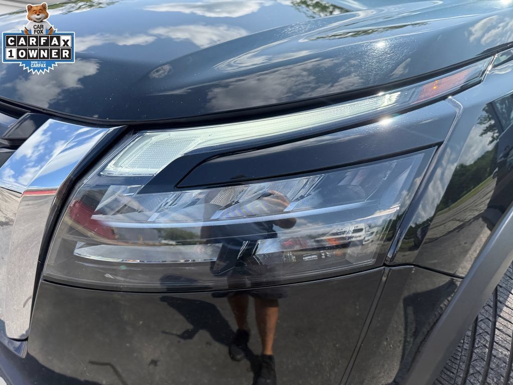 Certified 2024 Nissan Pathfinder SV AWD/4WD image 23