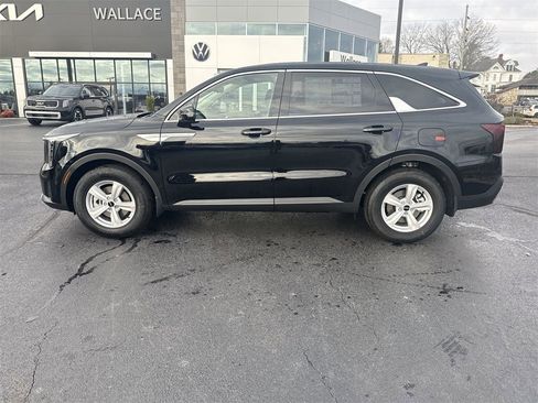 New 2026 Kia Sorento LX image 3