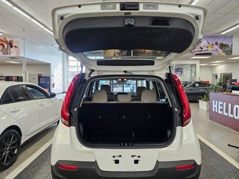 Used 2020 Kia Soul LX FWD image 37
