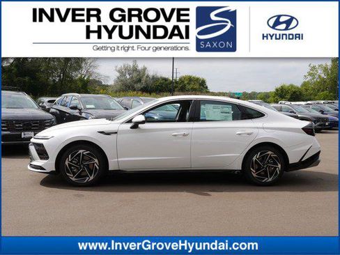 New 2026 Hyundai Sonata SEL FWD image 1
