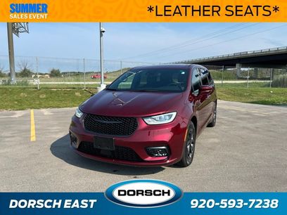 Used 2022 Chrysler Pacifica Touring-L w/ S Appearance Package
