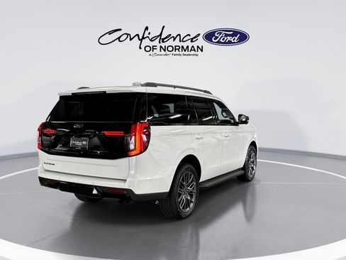 New 2026 Ford Expedition Platinum AWD/4WD image 8