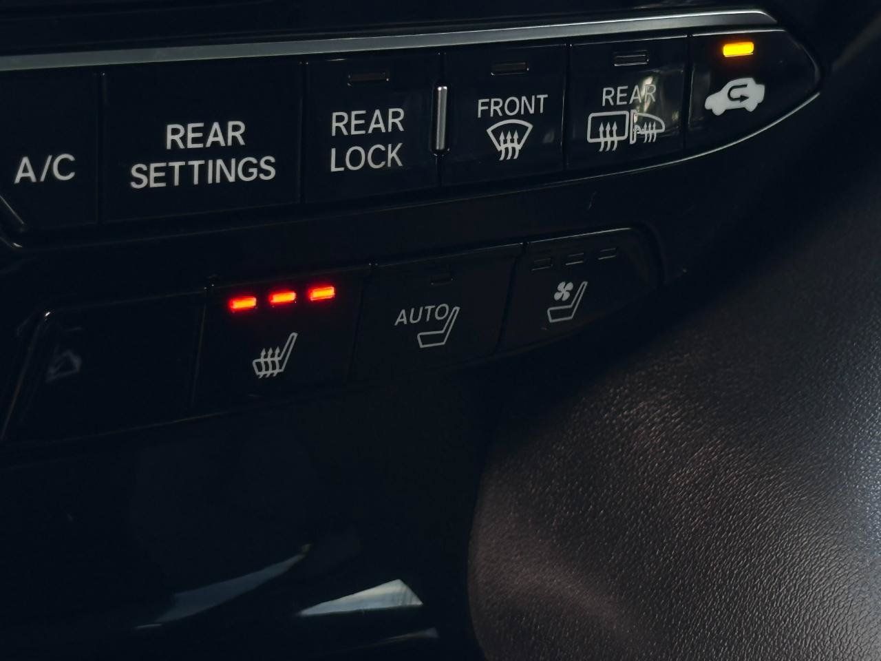 Used 2023 Acura MDX A-Spec AWD/4WD image 10