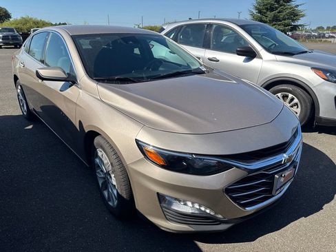 Used 2024 Chevrolet Malibu LT FWD image 6