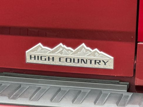 Used 2017 Chevrolet Silverado 1500 High Country image 45