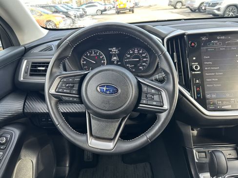 Used 2024 Subaru Ascent Premium w/ Convenience Package image 9