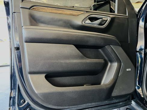 Used 2021 Chevrolet Tahoe Premier AWD/4WD image 30