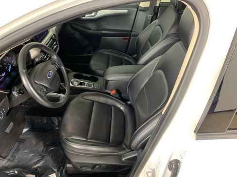 Used 2020 Ford Escape SEL image 29