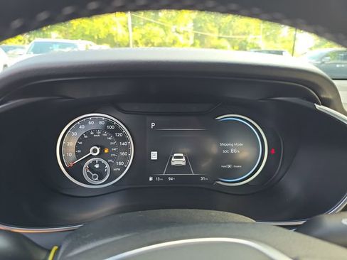 Used 2026 Genesis G70 2.5T Prestige image 15