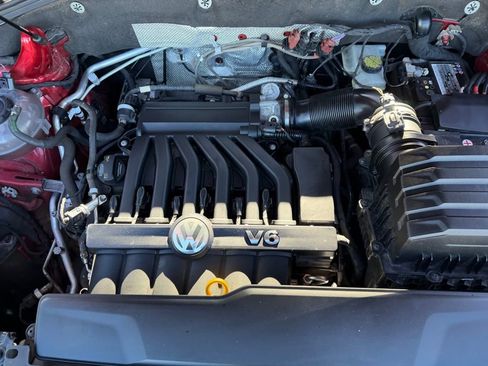 Used 2020 Volkswagen Atlas Cross Sport SEL Premium R-Line image 16