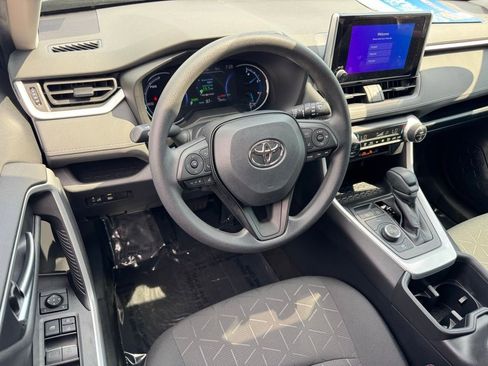 Used 2024 Toyota RAV4 XLE image 22