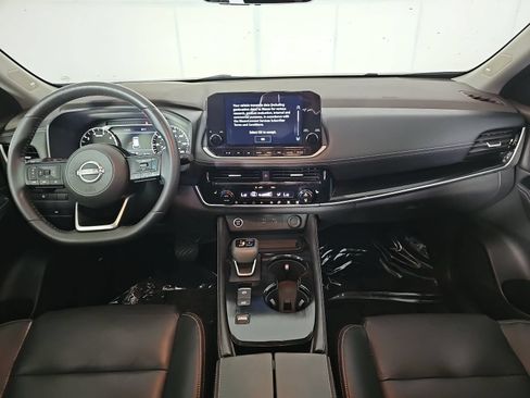 Certified 2022 Nissan Rogue SL w/ SL Premium Package FWD image 11