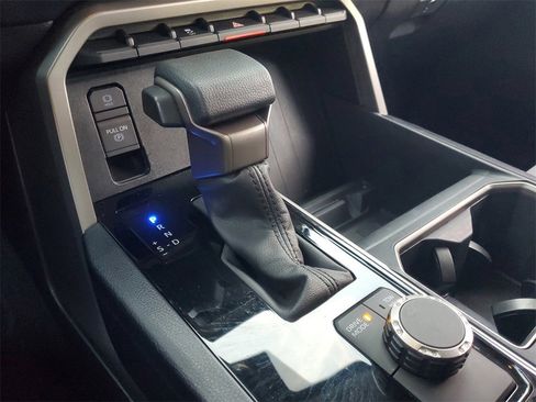 Used 2024 Toyota Tundra SR5 image 27