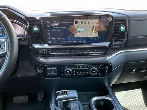 Used 2023 Chevrolet Silverado 1500 LTZ image 8