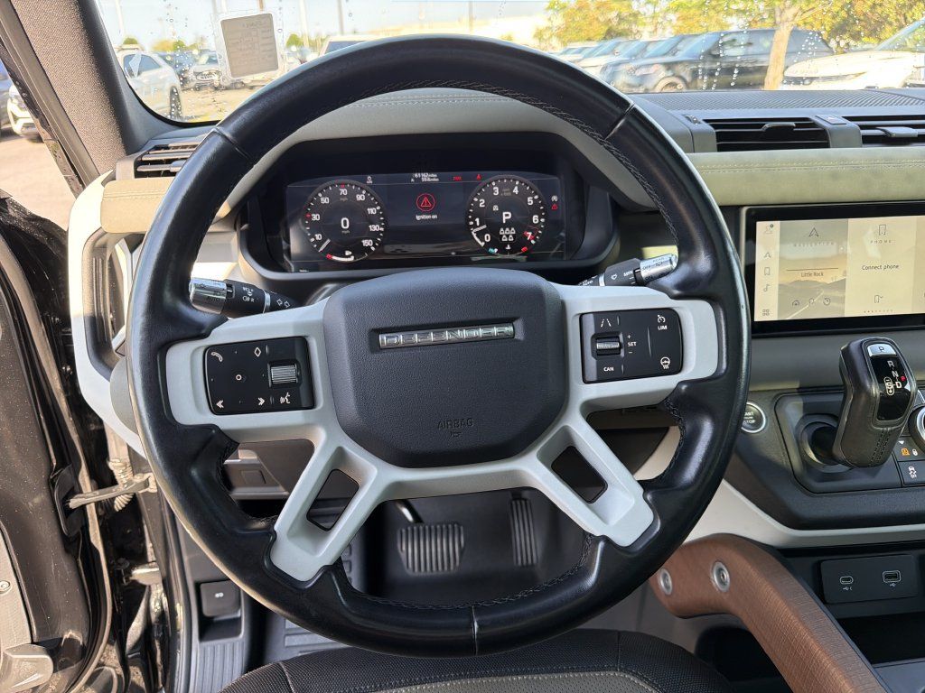 Used 2021 Land Rover Defender 110 X-Dynamic SE AWD/4WD image 21
