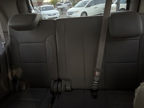 Used 2015 Chevrolet Tahoe LT AWD/4WD image 17