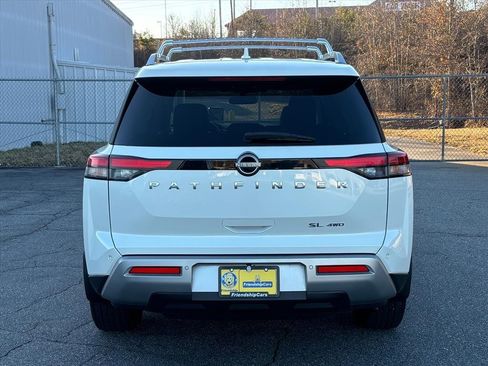 Used 2022 Nissan Pathfinder SL image 25