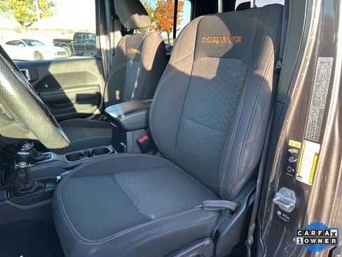 Used 2023 Jeep Gladiator Mojave w/ Cold Weather Group image 57