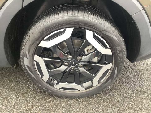 Used 2024 Kia Telluride S w/ S Sunroof Package image 7