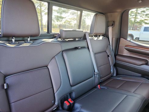 Certified 2023 GMC Sierra 1500 Denali w/ Denali Reserve Package image 11