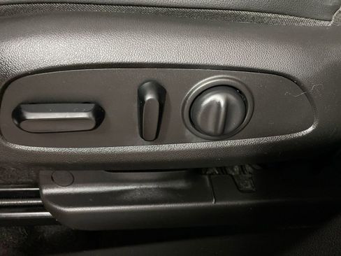 Used 2020 Buick Encore GX Essence w/ Sport Touring Package image 12