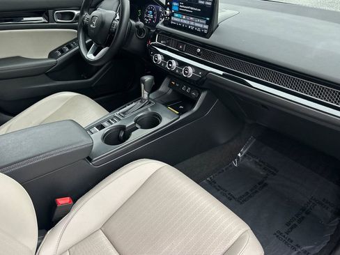 Certified 2024 Honda Civic Sport Touring image 17