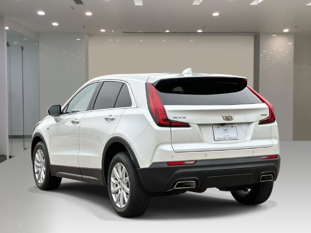 Used 2023 Cadillac XT4 Luxury FWD image 4