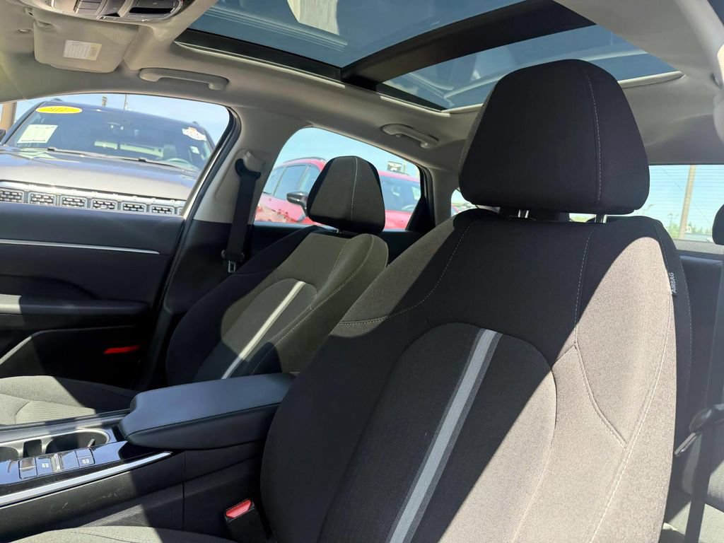 Used 2023 Hyundai Sonata SEL w/ Convenience Package FWD image 9