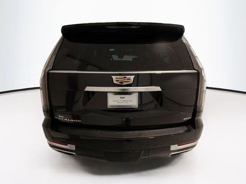 Certified 2025 Cadillac Escalade ESV Premium Luxury AWD/4WD image 5