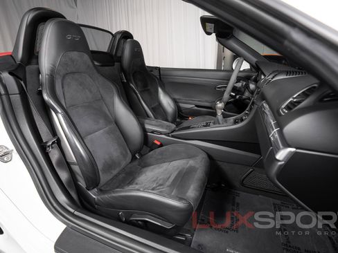 Used 2018 Porsche 718 Boxster GTS RWD image 56