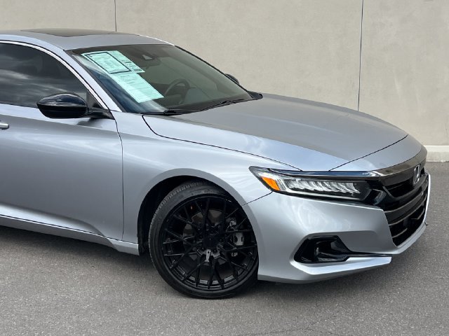 Used 2021 Honda Accord Sport image 2