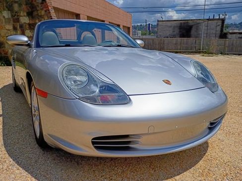 Used 2003 Porsche Boxster RWD image 3