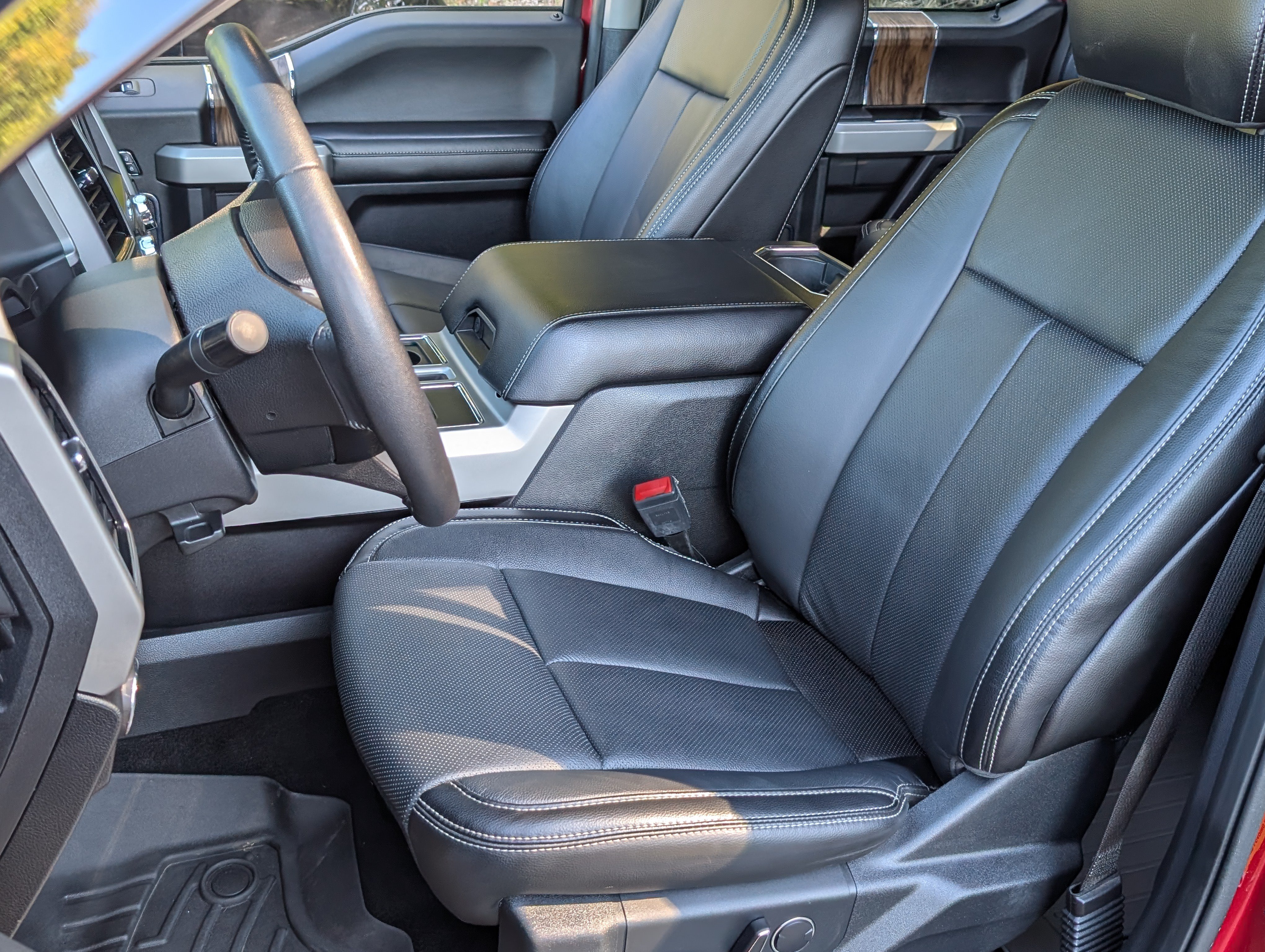 Used 2018 Ford F150 Lariat AWD/4WD image 17