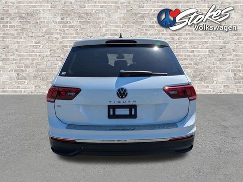 Certified 2023 Volkswagen Tiguan SE FWD image 5