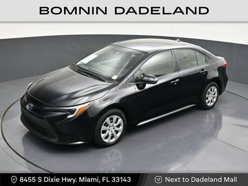 Used 2024 Toyota Corolla LE image 18