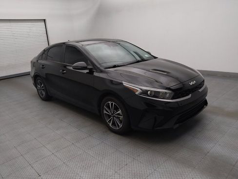 Used 2022 Kia Forte LXS w/ LXS Technology Package FWD image 13