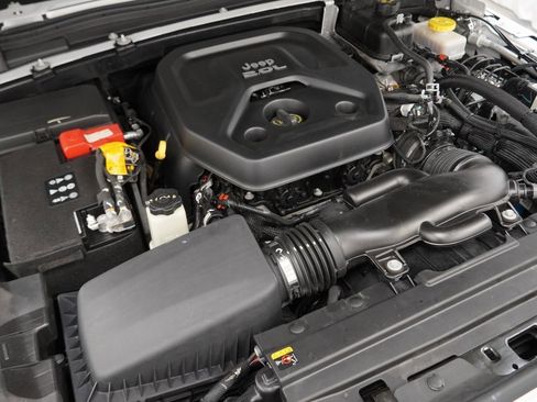 Certified 2022 Jeep Wrangler Unlimited Sahara image 49