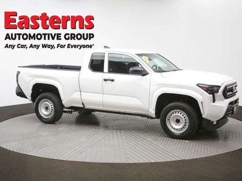 Used 2024 Toyota Tacoma SR image 45