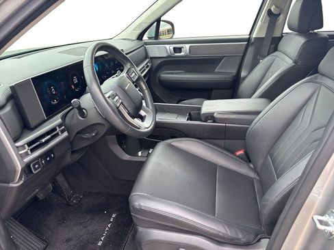 Used 2025 Hyundai Santa Fe SEL image 9