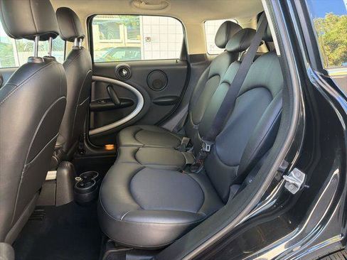 Used 2016 MINI Cooper Countryman FWD image 16