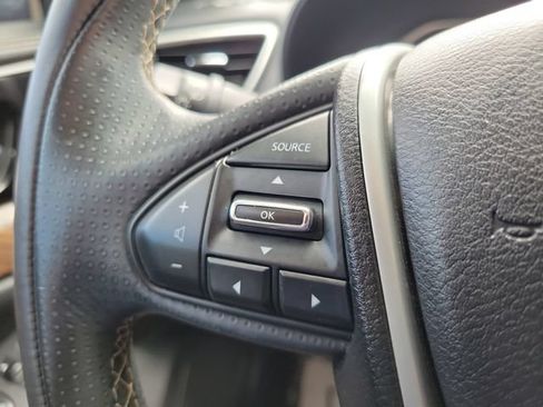 Used 2016 Nissan Maxima Platinum w/ Interior Lighting Package FWD image 20